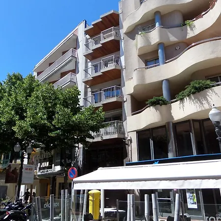 Apartment Apartament A La Placeta De Sant Joan 21, 3r Sant Feliu de Guixols